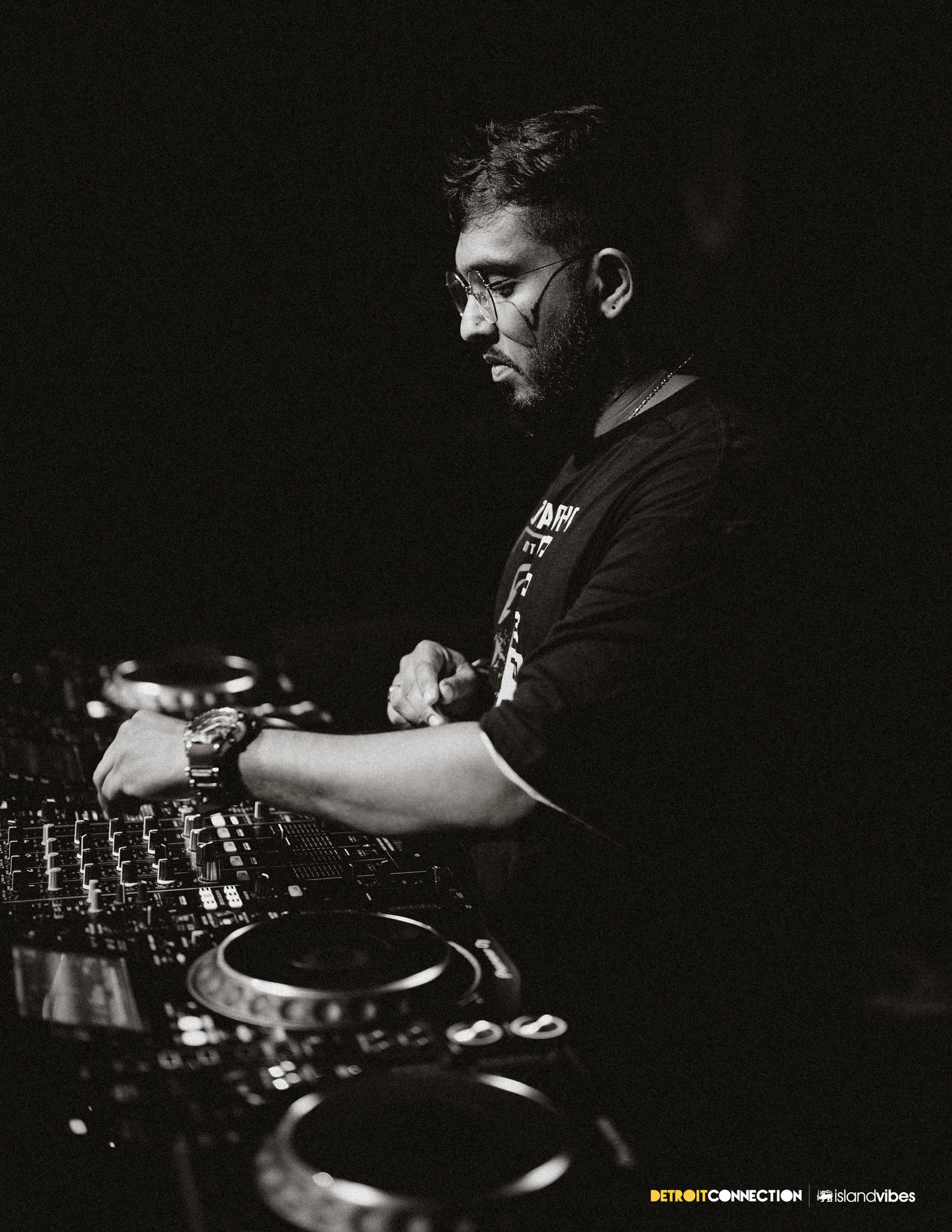 FLOWKI DJ Profile Picture